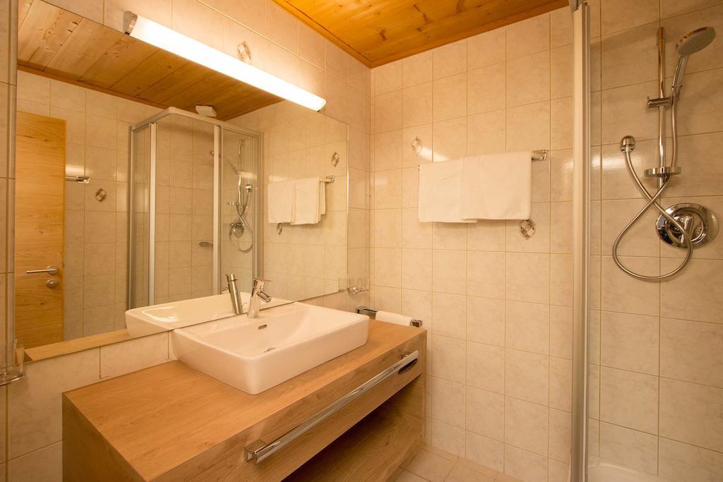 اوبرغورغل Gurglhof Apartmenthaus الغرفة الصورة
