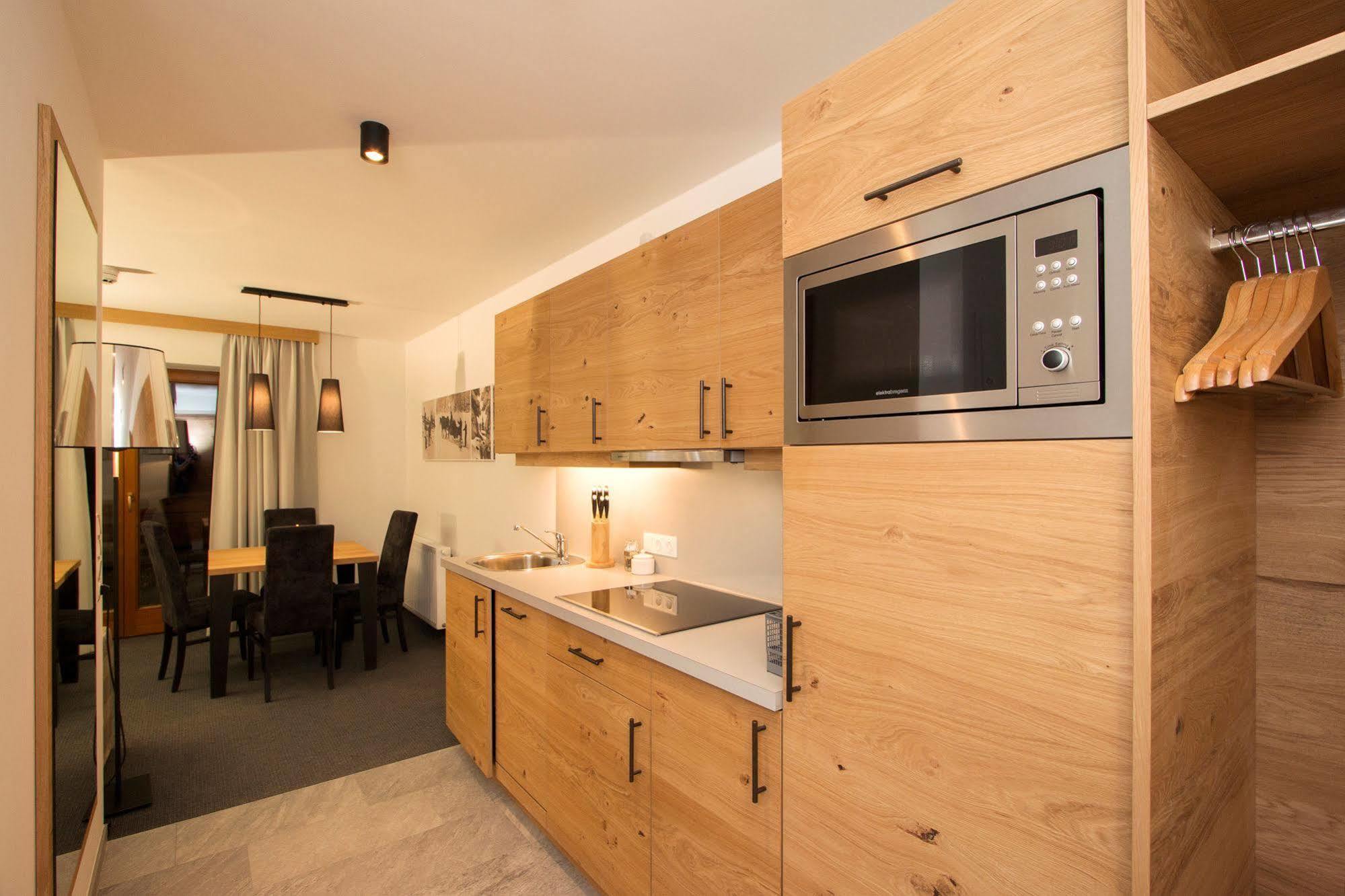 اوبرغورغل Gurglhof Apartmenthaus المظهر الخارجي الصورة